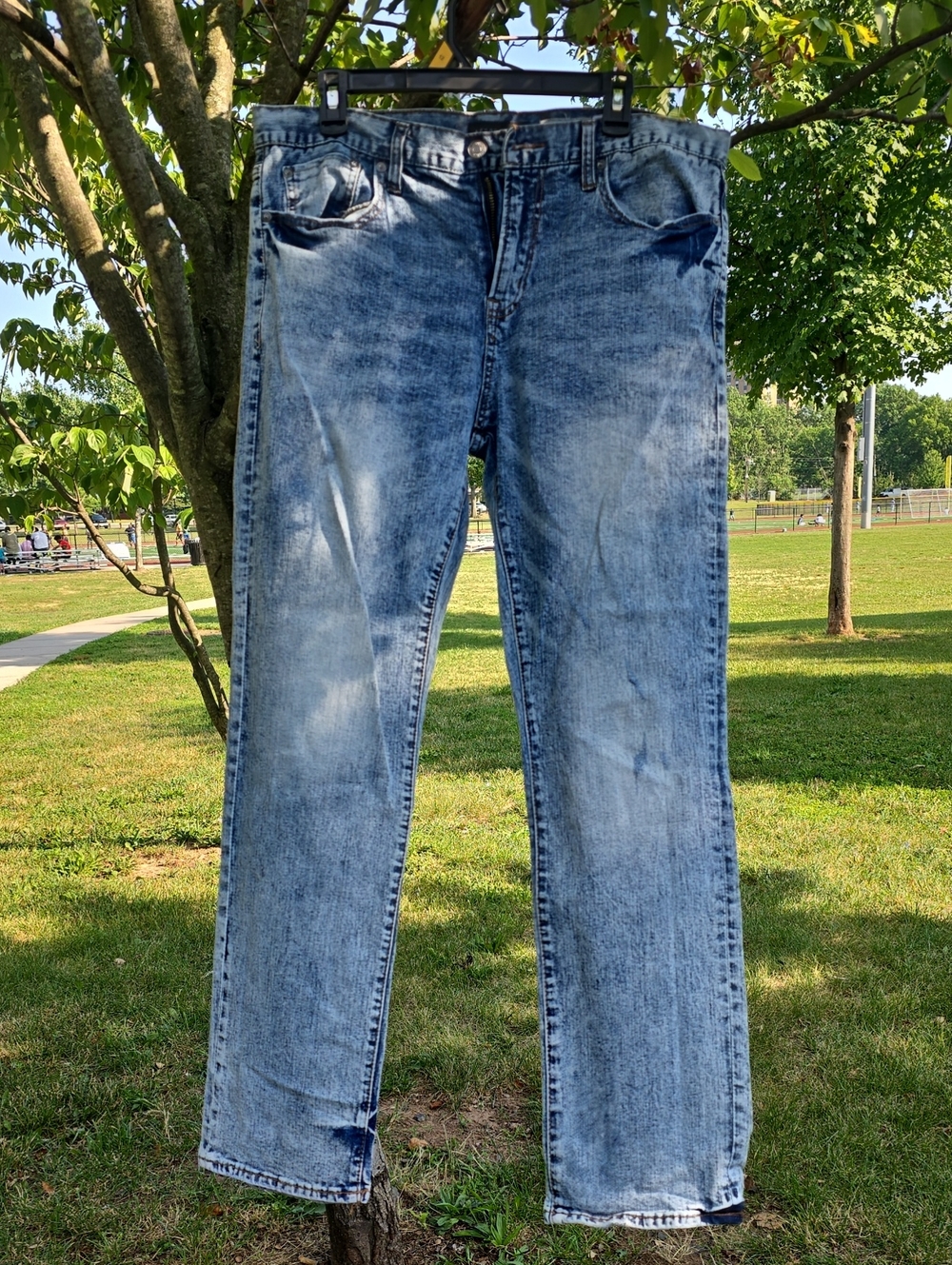 Aeropostale Men's Acid Wash Blue Straight Jeans